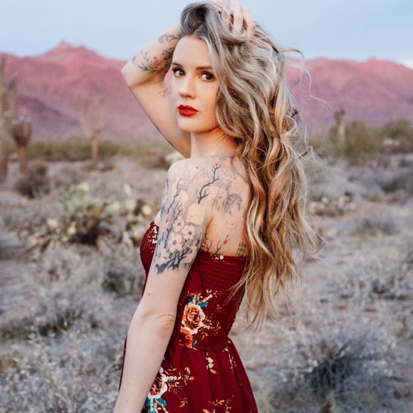 Meet your Posher, Piper cj - Picture 2 of 3